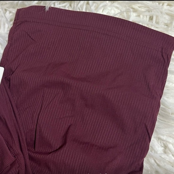 NWT Lululemon Dance Studio Mid-Rise Pant *Regular - Picture 6 of 6